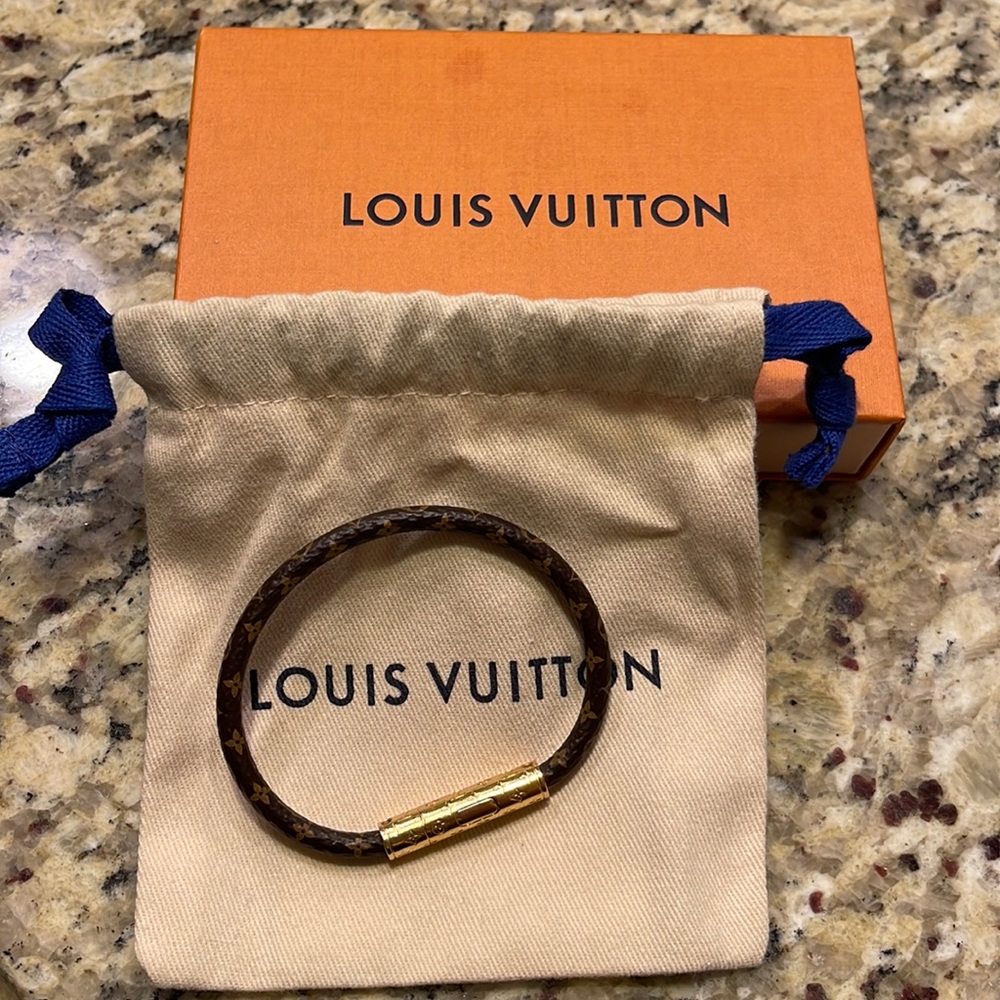 Authentic Louis Vuitton LV Confidential Bracelet with Box and Bag.